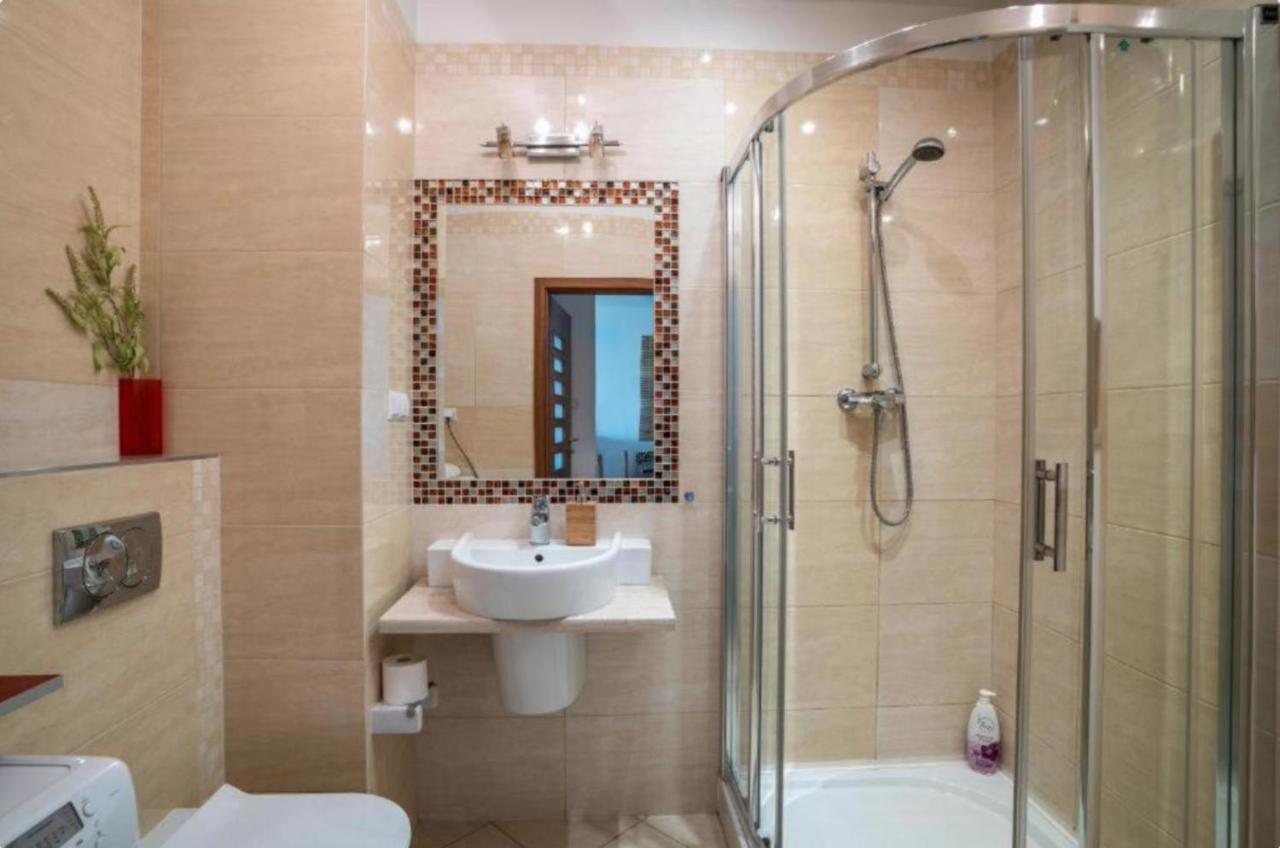 Golden Apartments Warsaw - Big And Bright Apartment In Platinum Towers- Browary- Grzyb61A מראה חיצוני תמונה
